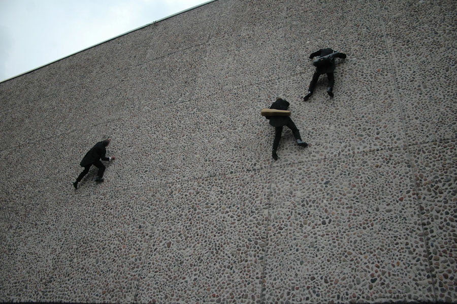 Dumb Burglars: A Brief History